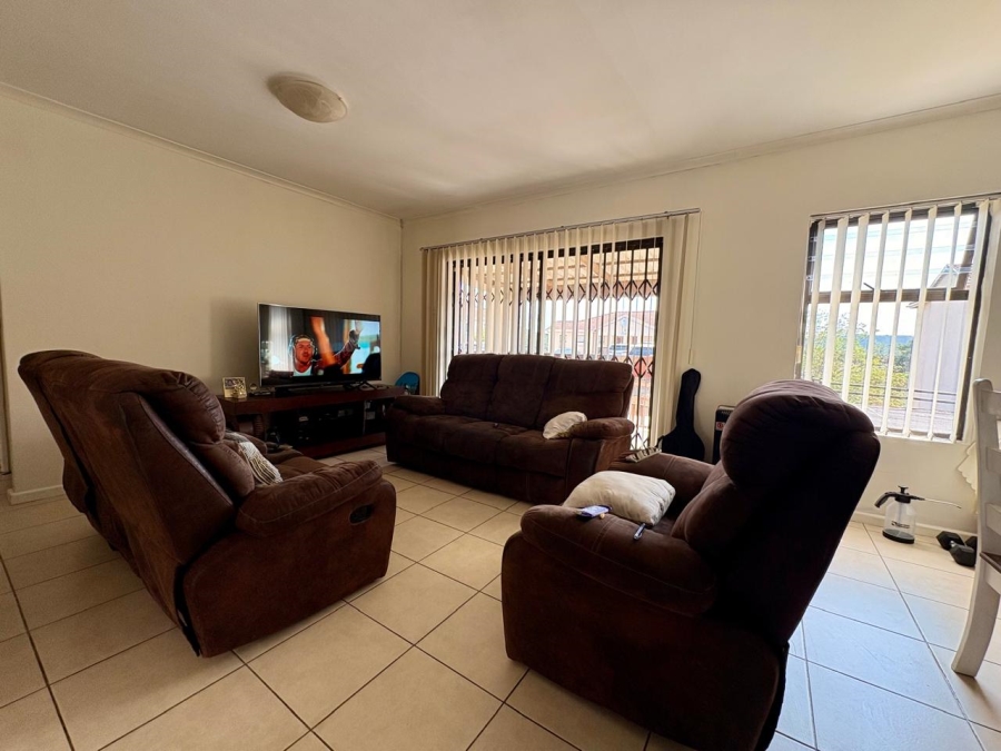 2 Bedroom Property for Sale in Nahoon Valley Park Eastern Cape
